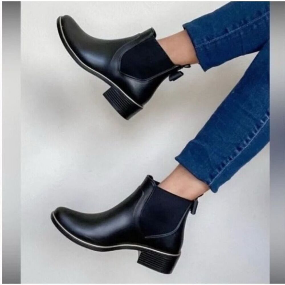 NWT Kate Spade Black & Gold Sedgewick Chelsea solstice rain boot Size 9